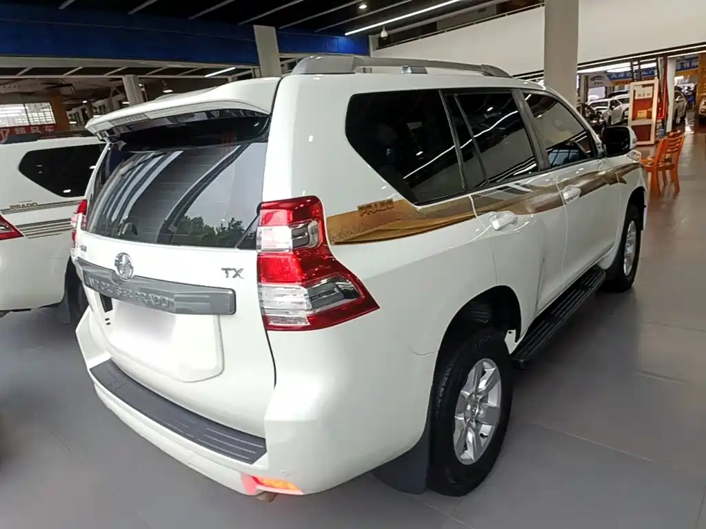 Toyota Prado 2017 — фото 7