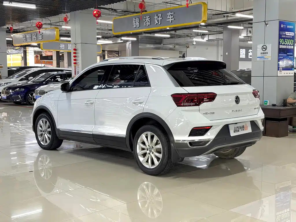 Volkswagen T-Roc 2022 — фото 9