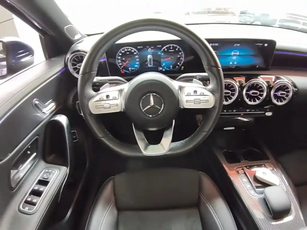 Mercedes-Benz A-Class 2020 — фото 11