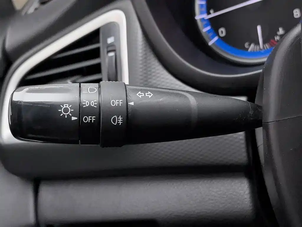 Suzuki S-Cross 2015 — фото 21