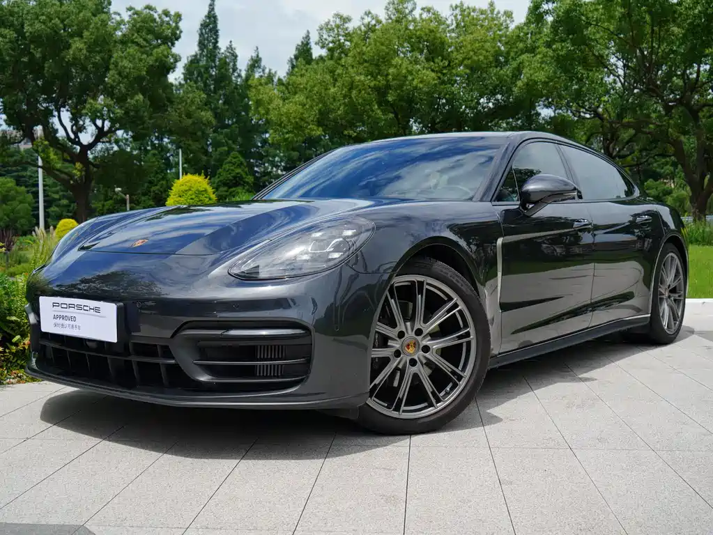 Porsche Panamera 2022