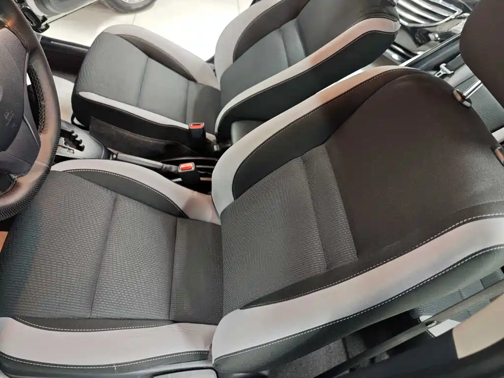 Toyota Yaris L 2021 — фото 13