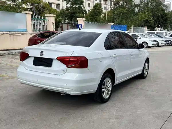 Volkswagen Jetta 2019