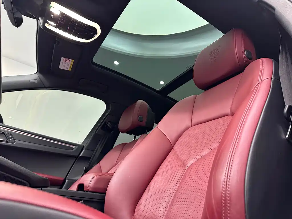 Porsche Macan 2022 — фото 14