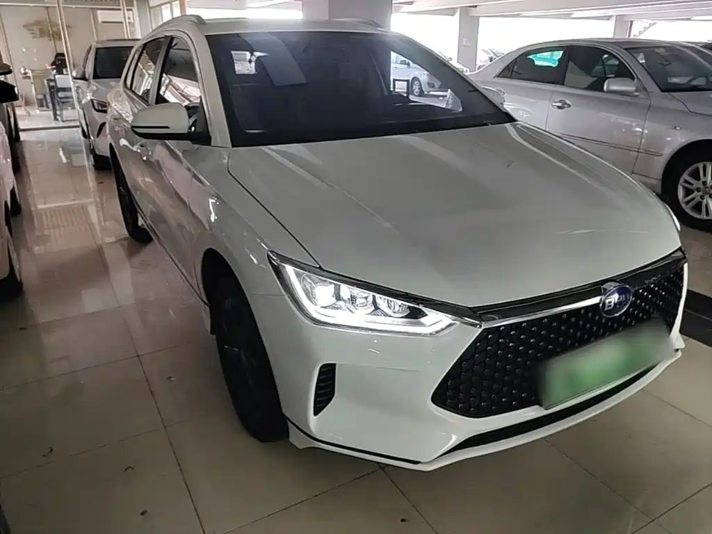 BYD e2 2021
