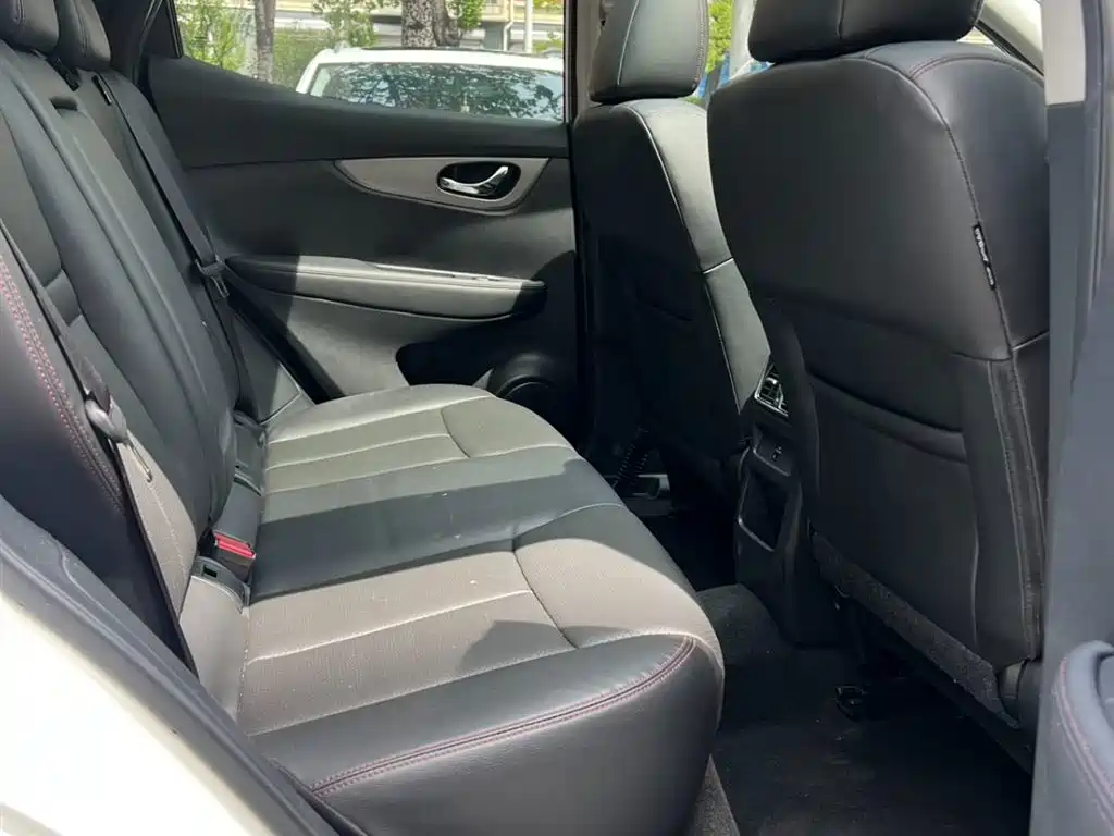 Nissan Qashqai 2021 — фото 10
