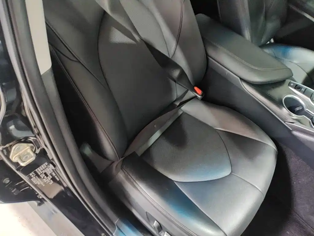 Toyota Camry 2022 — фото 20