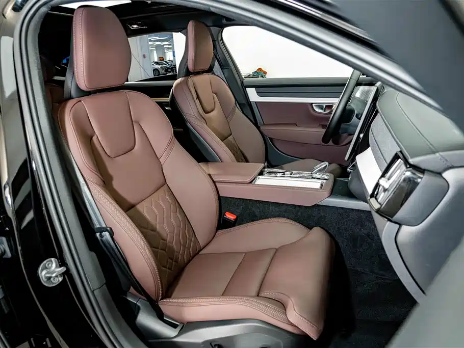 Volvo S90 2025 — фото 20