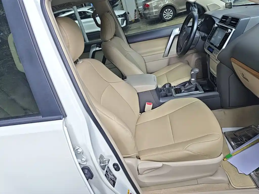 Toyota Prado 2018 — фото 25