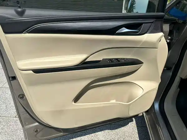 Buick GL8 2023