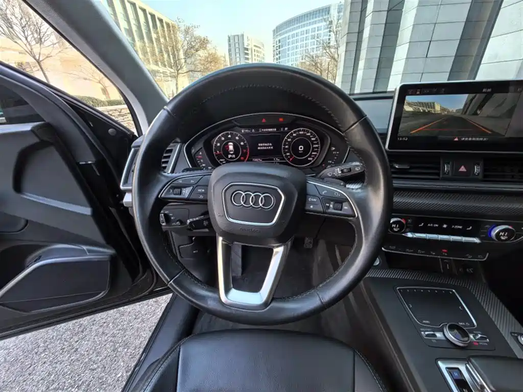 Audi Q5L 2021 — фото 16