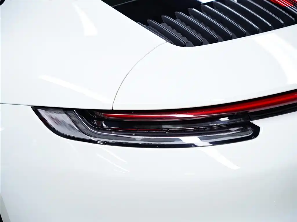 Porsche 911 2021 — фото 3