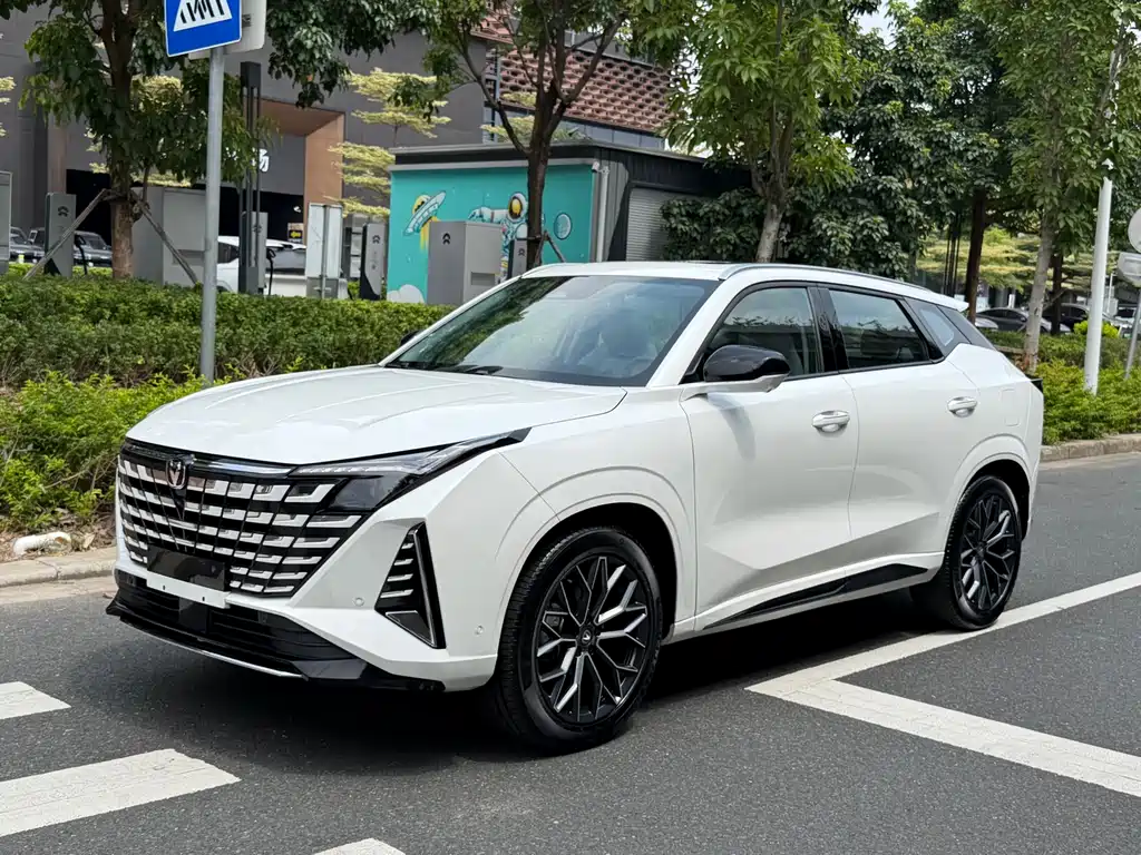 Changan UNI-Z 2024