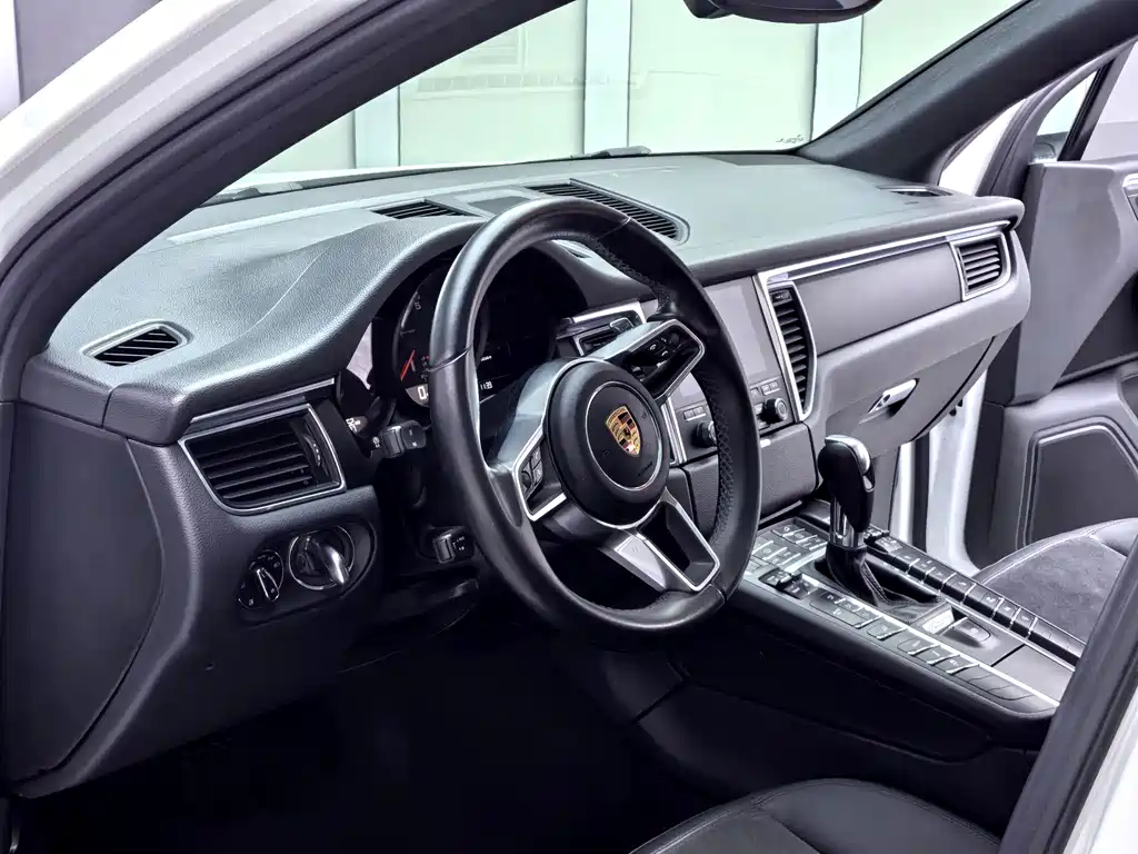 Porsche Macan 2016 — фото 6