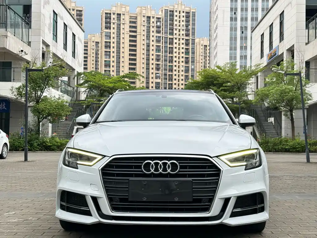 Audi A3 2019 — фото 2