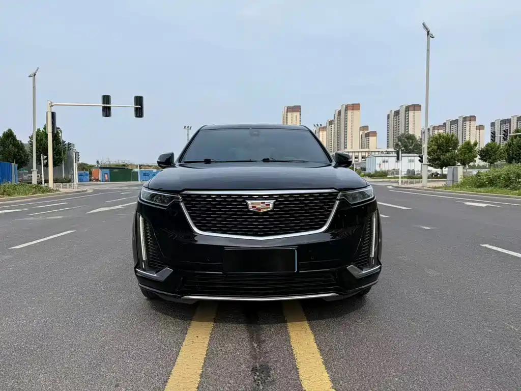 Cadillac XT6 2022 — фото 2
