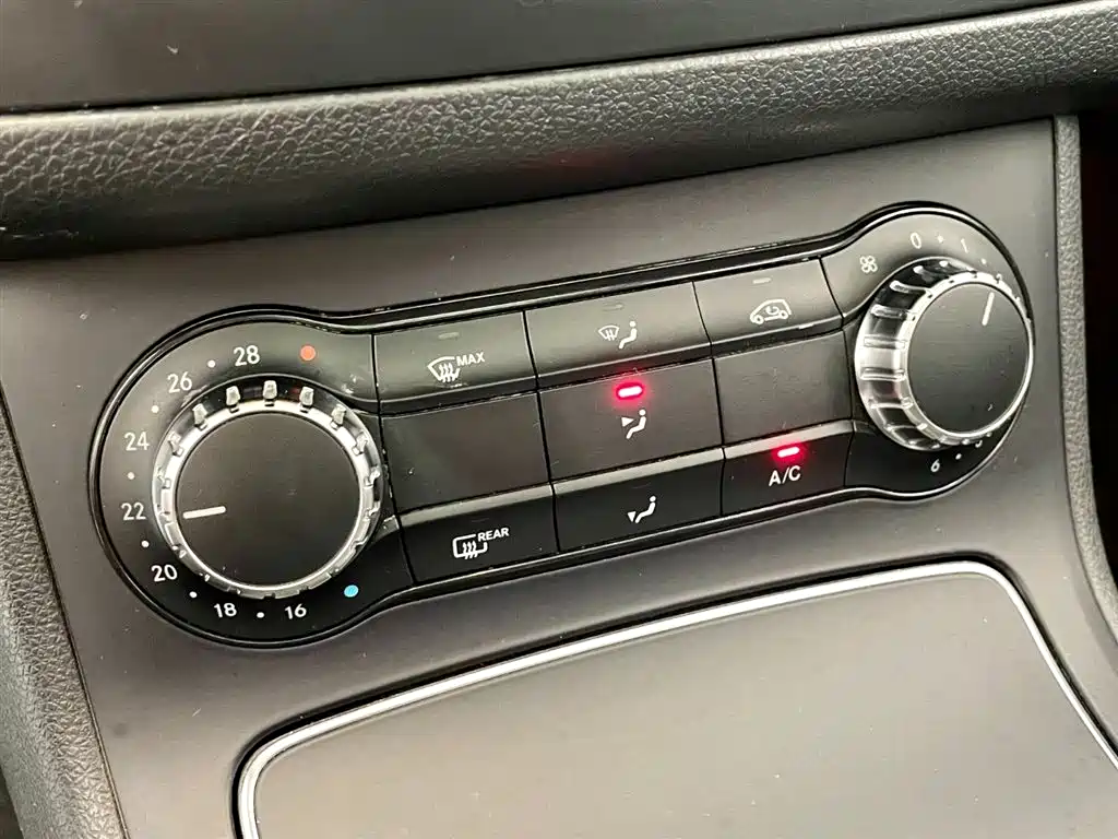 Mercedes-Benz B-Class 2019 — фото 17