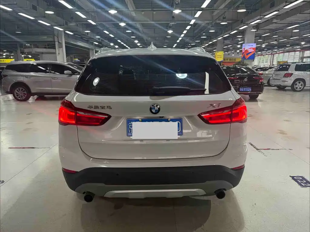 BMW X1 2017 — фото 17