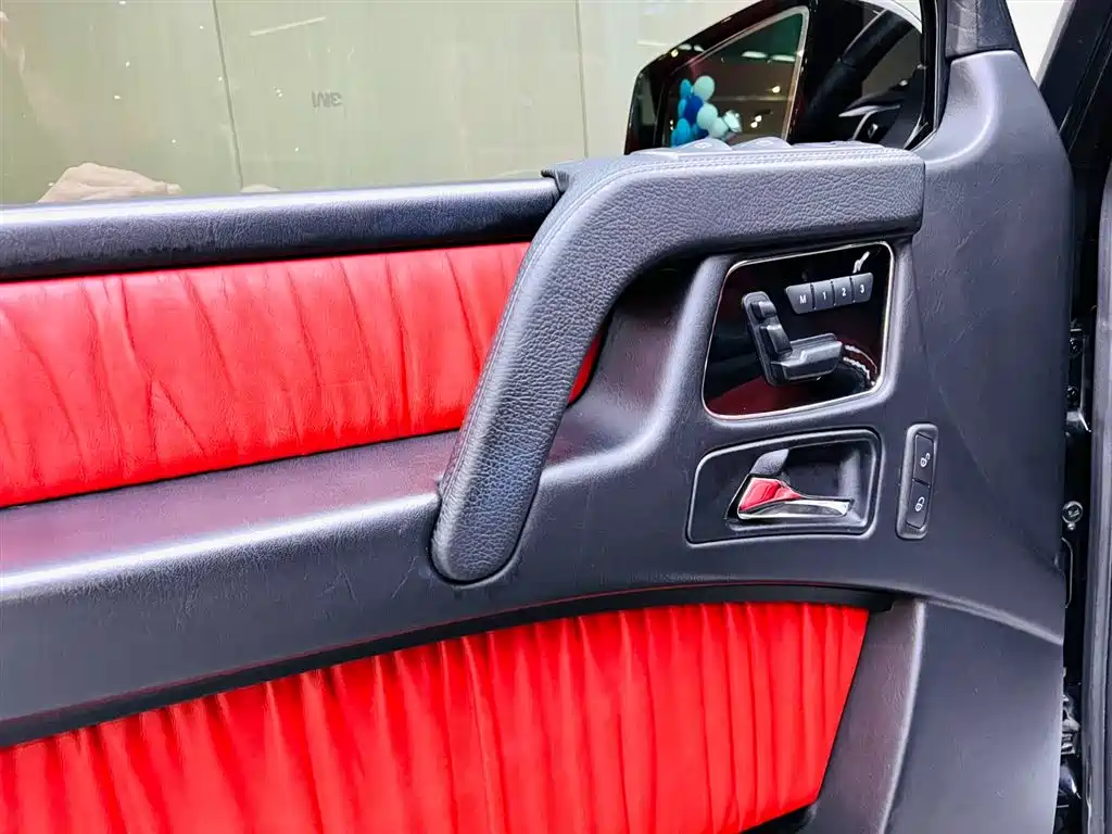 Mercedes-Benz G-Class 2016 — фото 11