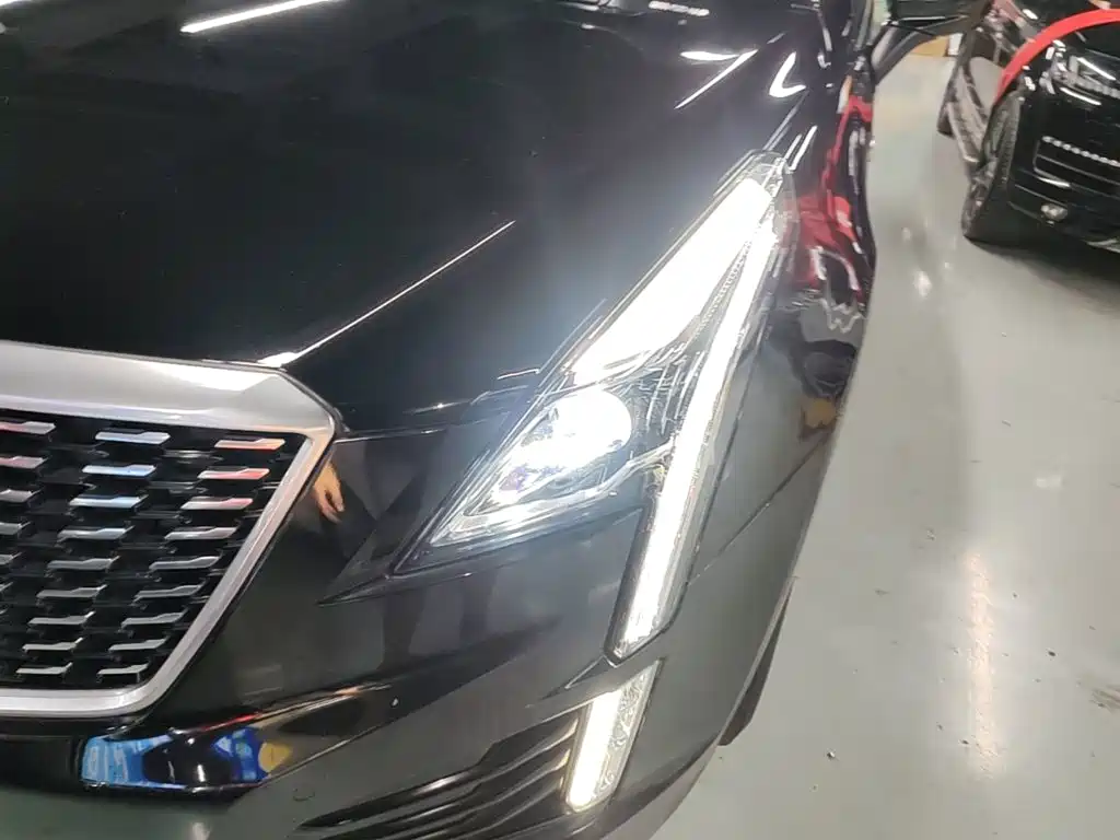 Cadillac XT5 2020 — фото 24
