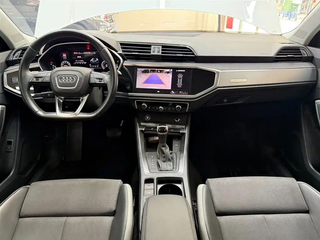 Audi Q3 2023 — фото 20