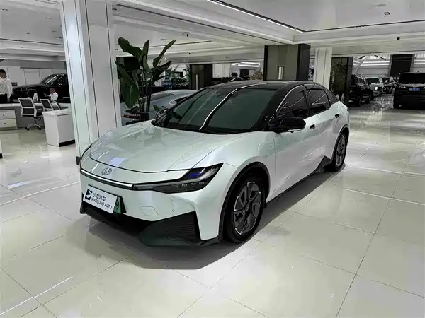 Toyota bZ3 2024