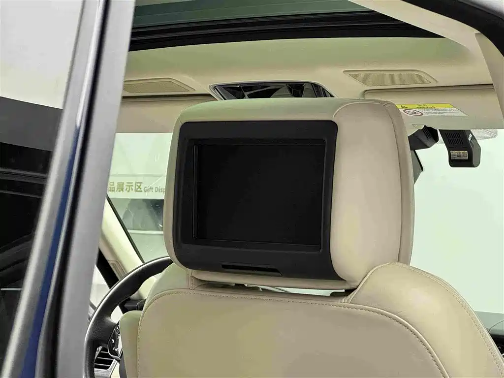 Land Rover Sport 2022 — фото 11