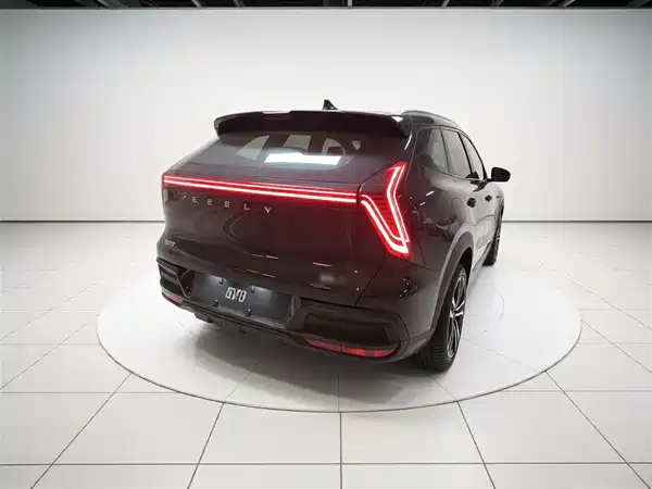 Geely Boyue L 2025