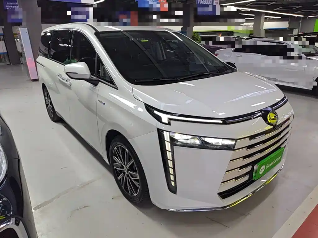GAC Motor E8 PHEV 2025 — фото 4
