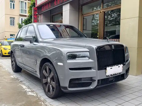 Rolls-Royce Cullinan 2021