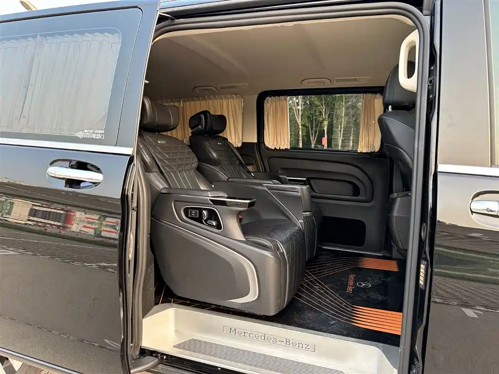 Mercedes-Benz Vito 2022 — фото 19