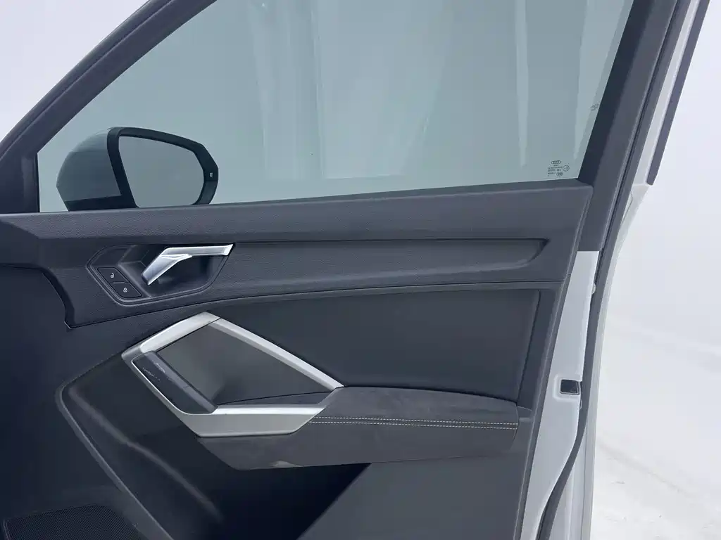 Audi Q3 2022 — фото 21
