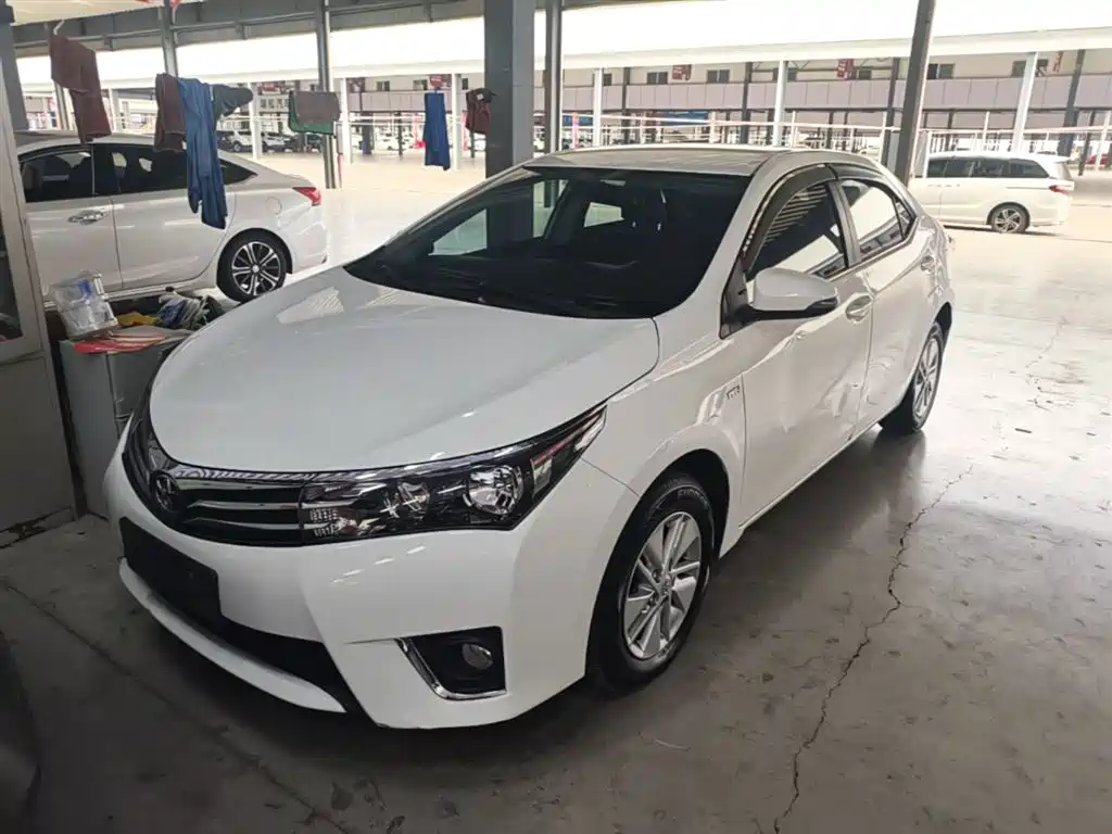 Toyota Corolla 2019 — фото 1