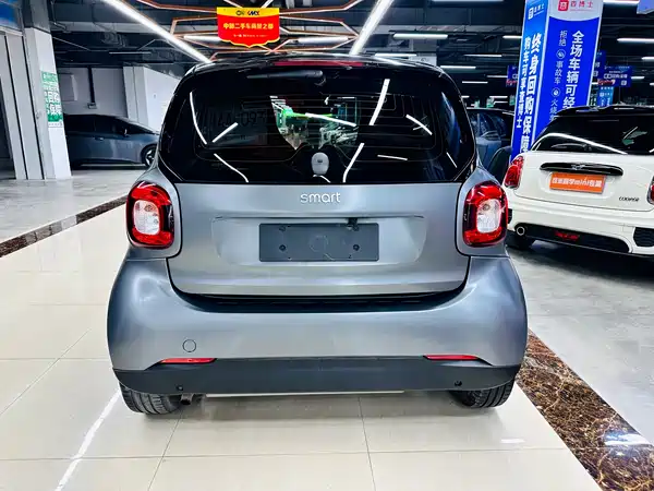 smart fortwo 2018