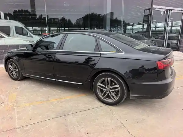 Audi A6L 2012