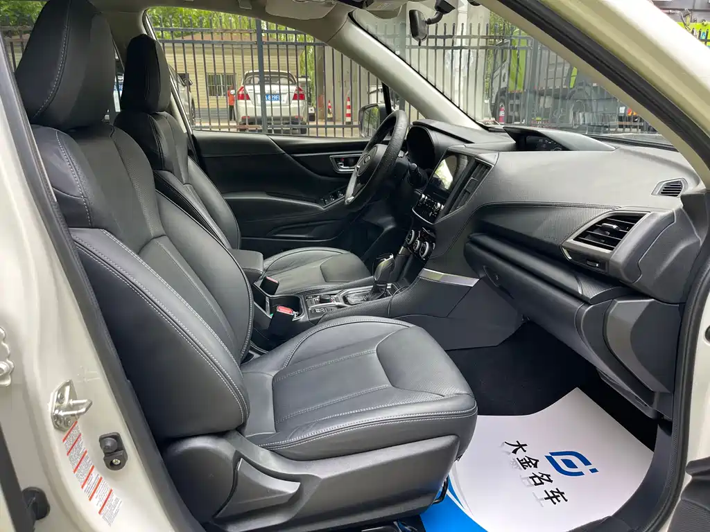 Subaru Forester 2019 — фото 11