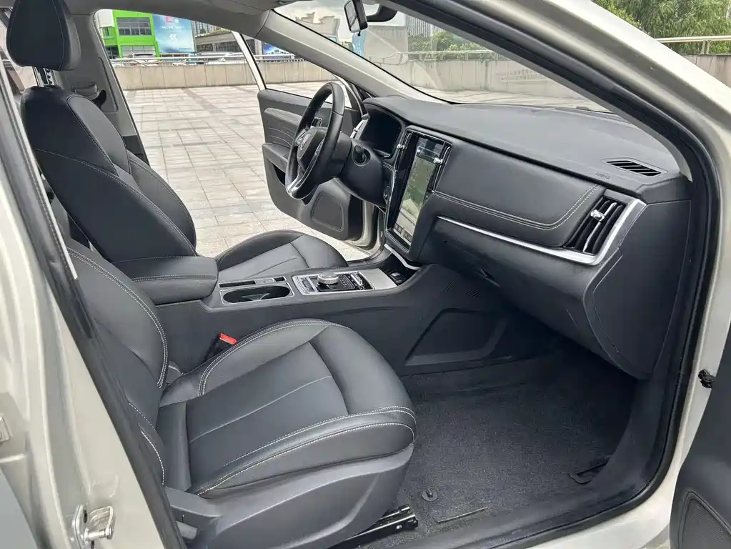 Roewe i6 New Energy 2018 — фото 11