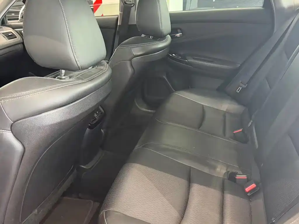 Honda Spirior 2016 — фото 10