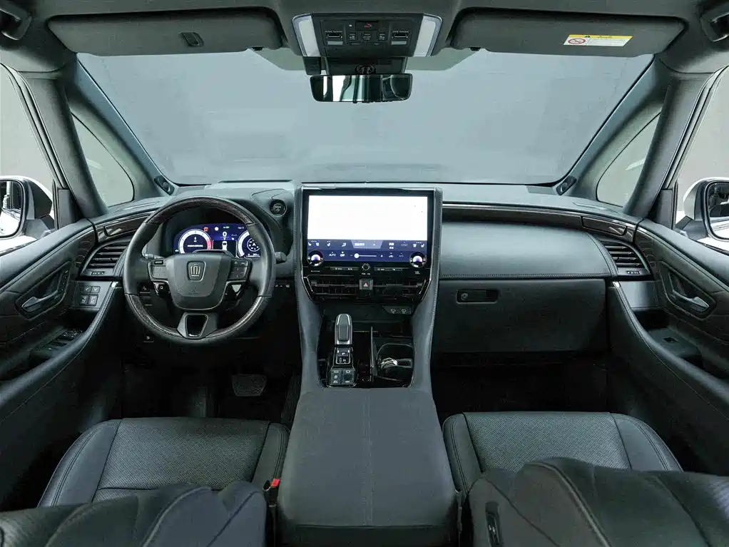 Toyota Vellfire 2024 — фото 6
