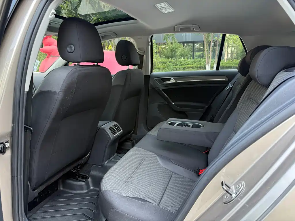 Volkswagen Golf 2014