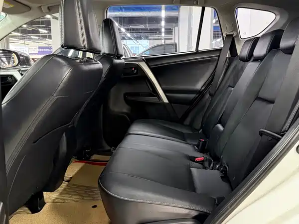 Toyota RAV4 2016