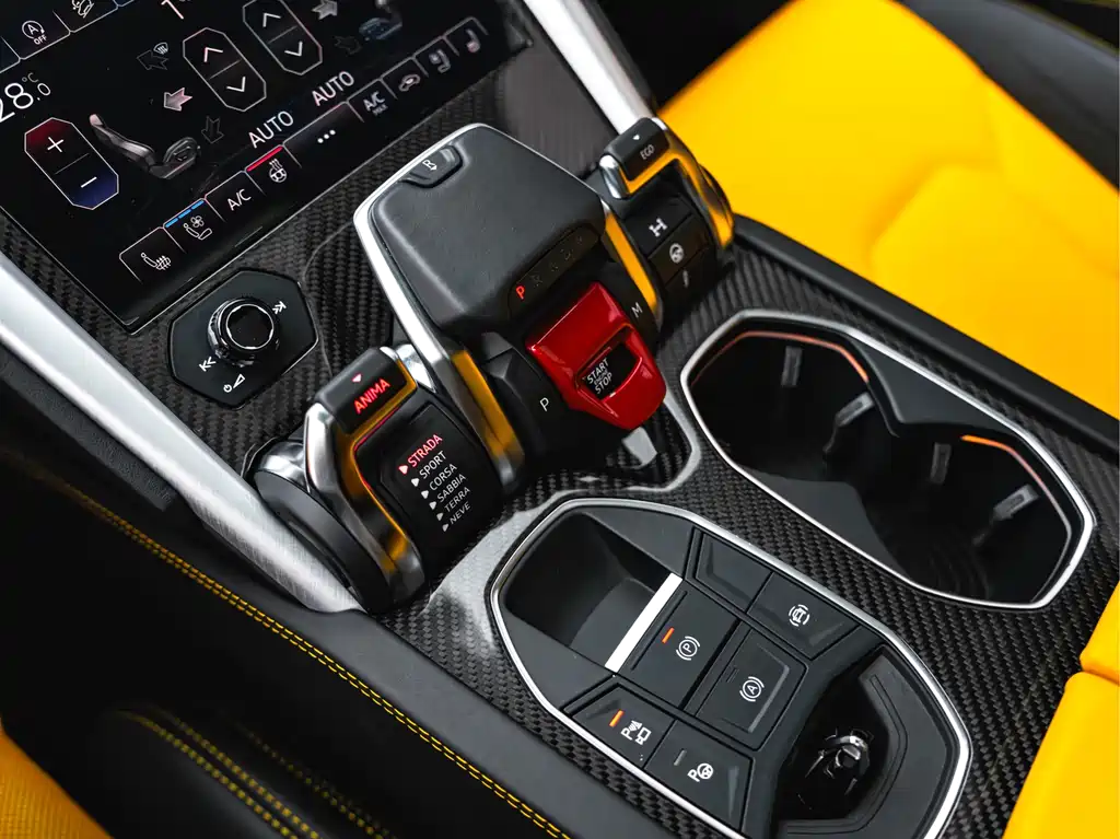 Lamborghini Urus 2021 — фото 14