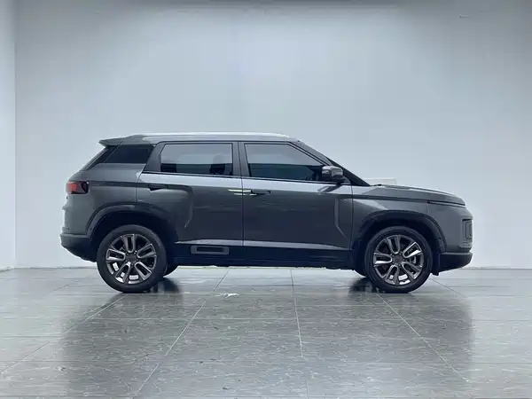 Geely ICON 2021