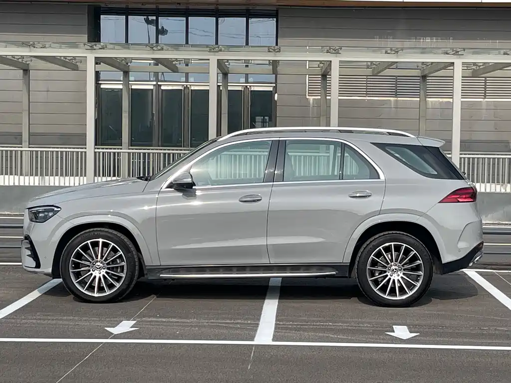 Mercedes-Benz GLE 2023 — фото 3