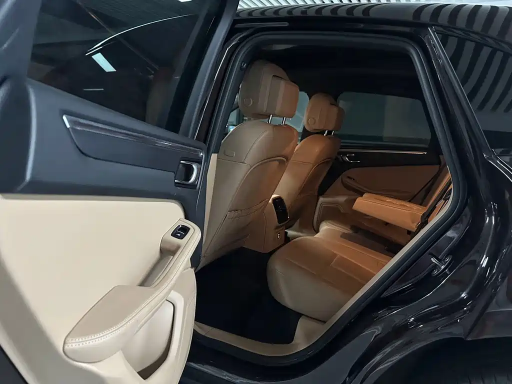 Porsche Macan 2020 — фото 18