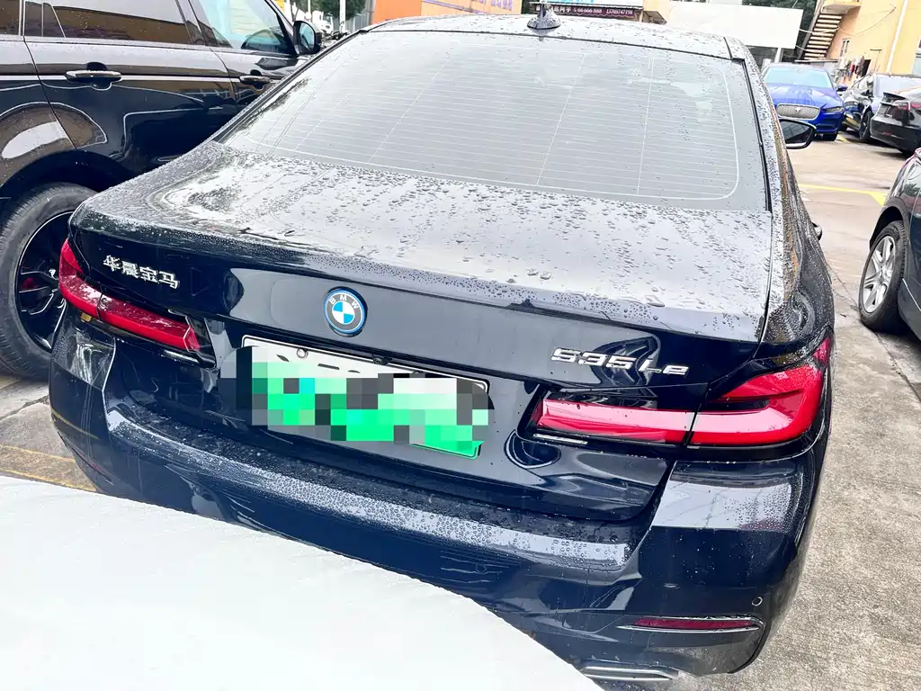 BMW 5 Series New Energy 2023 — фото 15