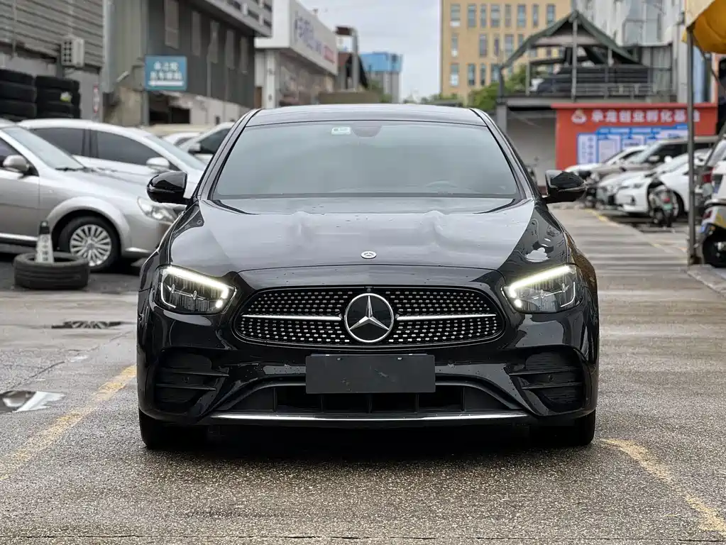 Mercedes-Benz E-Class 2023 — фото 2