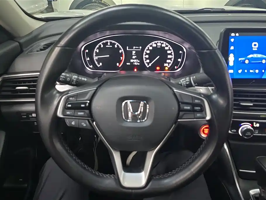 Honda Inspire 2021 — фото 15