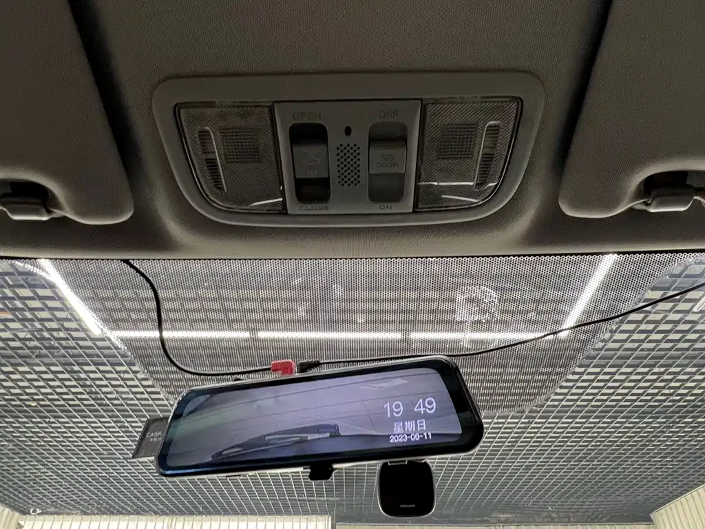 Honda Jade 2017 — фото 17