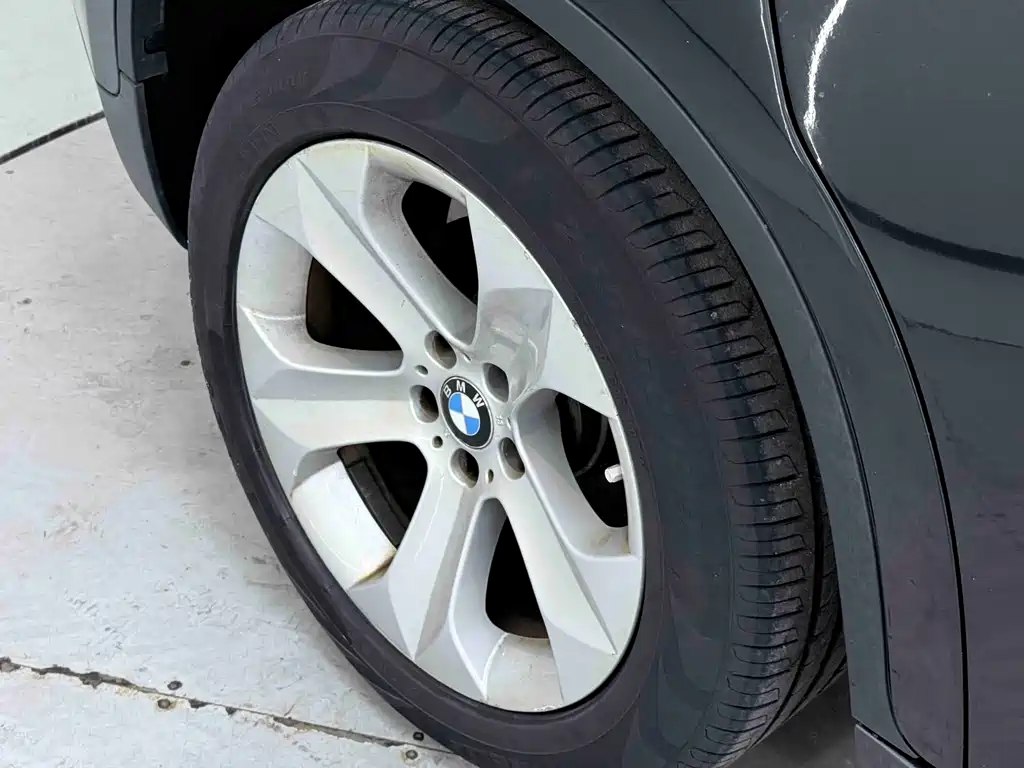 BMW X6 2012 — фото 26
